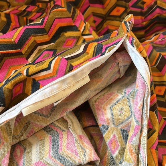 Erica Tanov Queen Quilt & 2 King Pillow Cases & 2 Throw Pillows Echoed Zig Zag - Picture 12 of 12